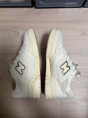 Light Yellow New Balance 550 Sneakers
